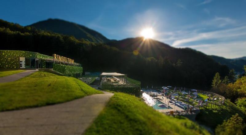 Rimske Terme - Hotel Zdraviliski Dvor Rimske Toplice Eksteriør billede
