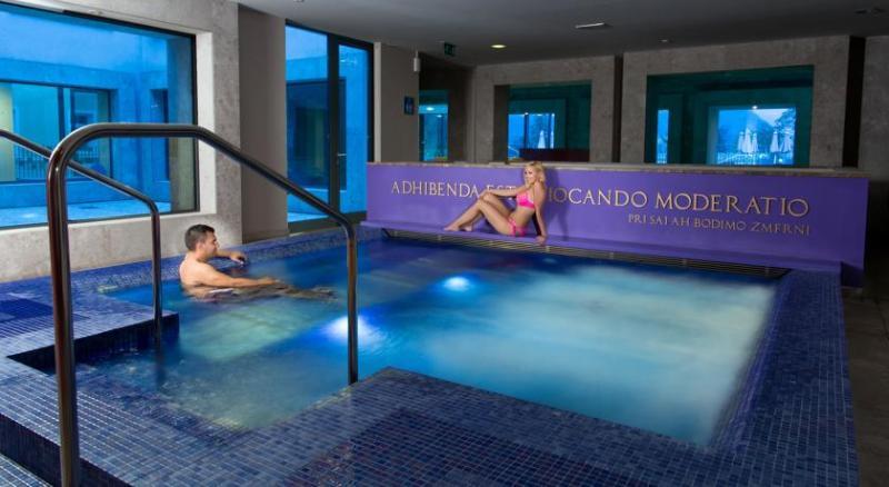 Rimske Terme - Hotel Zdraviliski Dvor Rimske Toplice Eksteriør billede